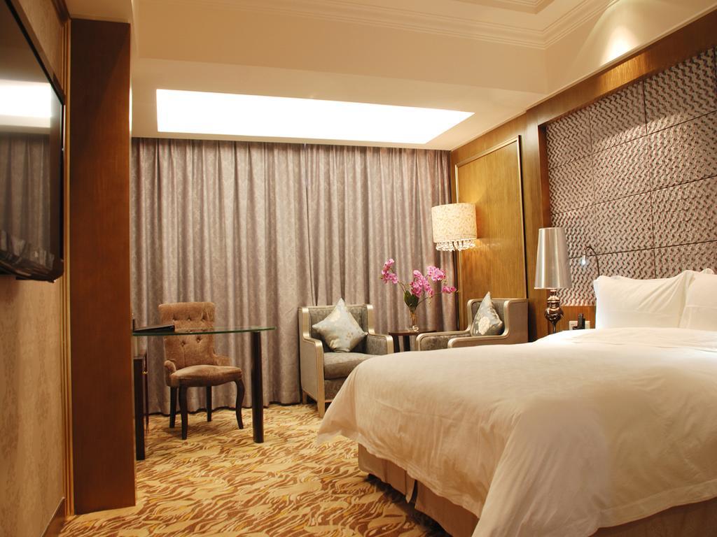 Guangzhou Good International Hotel Стая снимка